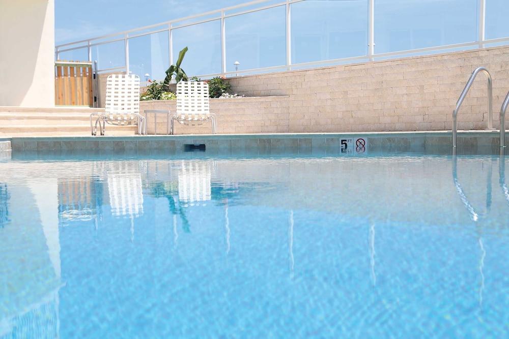 Surfbreak Virginia Beach Oceanfront, Ascend Hotel Collection Экстерьер фото