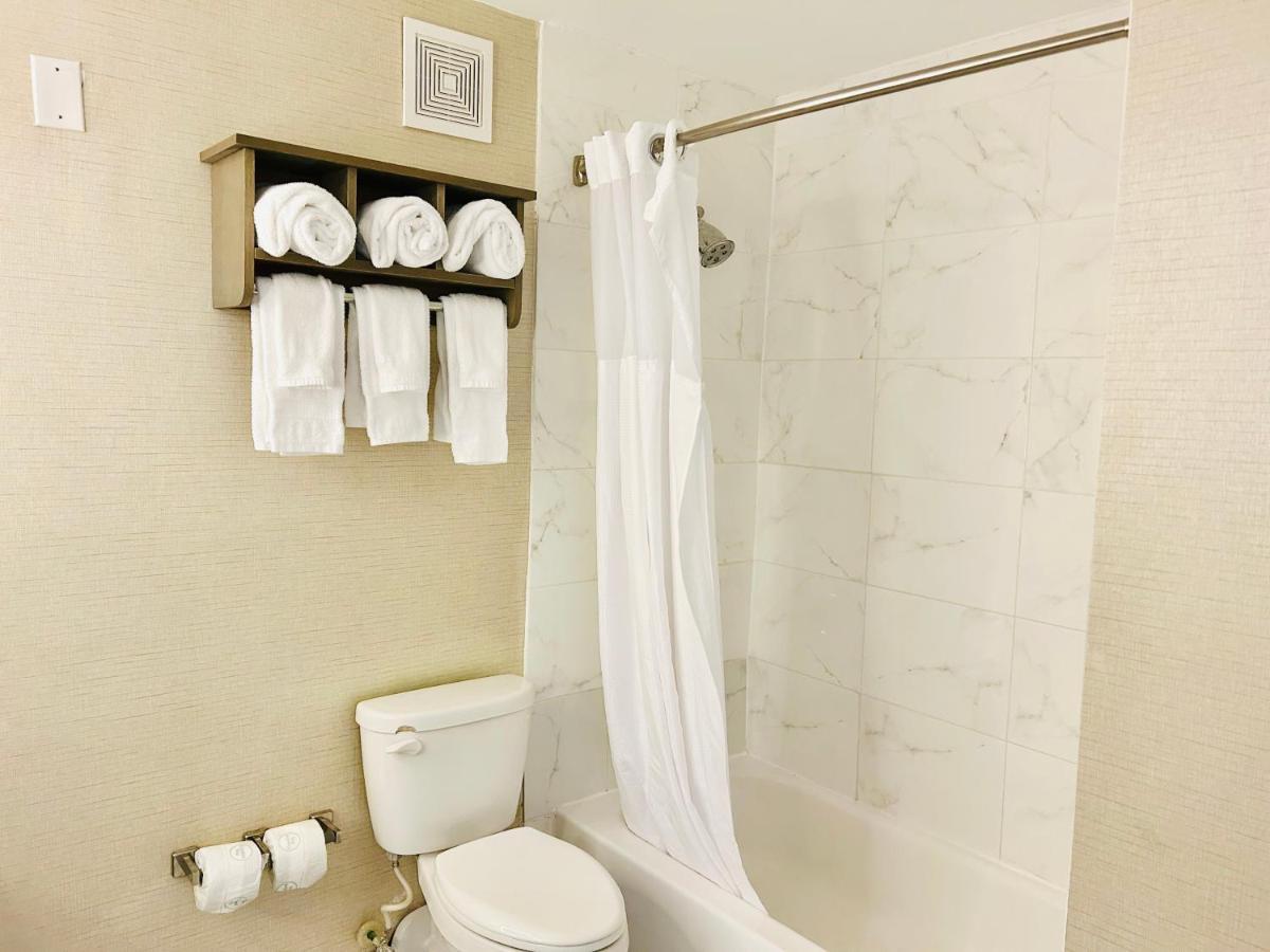 Surfbreak Virginia Beach Oceanfront, Ascend Hotel Collection Экстерьер фото