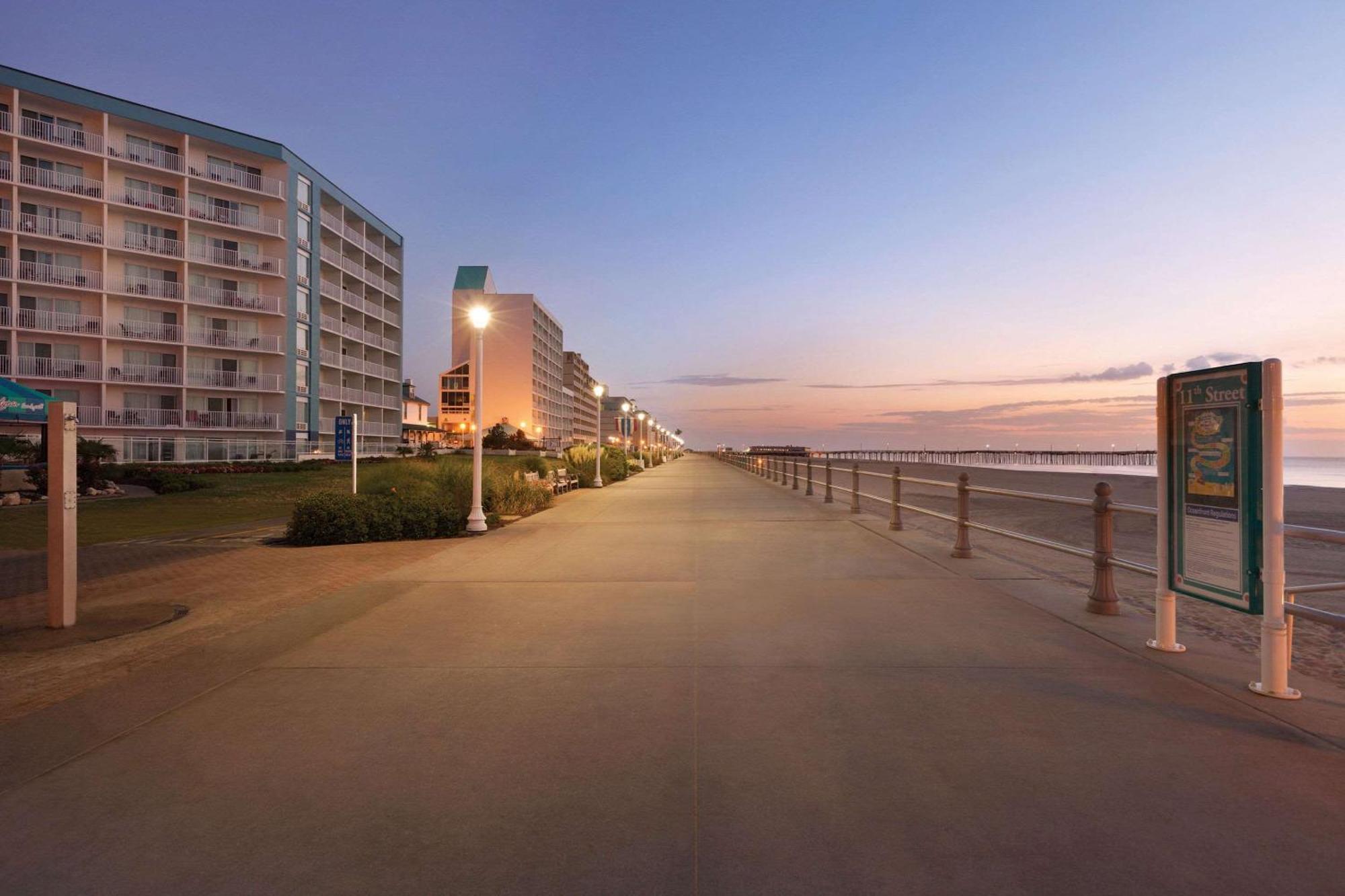 Surfbreak Virginia Beach Oceanfront, Ascend Hotel Collection Экстерьер фото